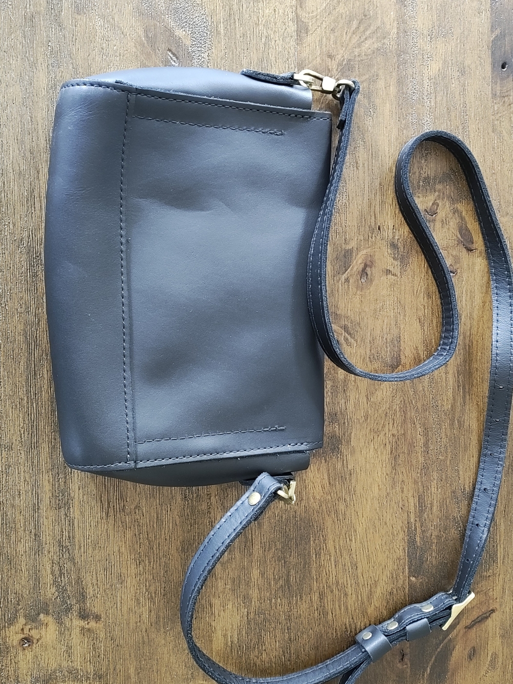 Portland Leather Crossbody Purse Bag - Picture 2 of 8